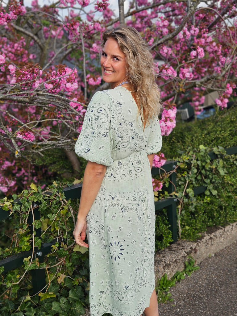 Emma green | Jurk