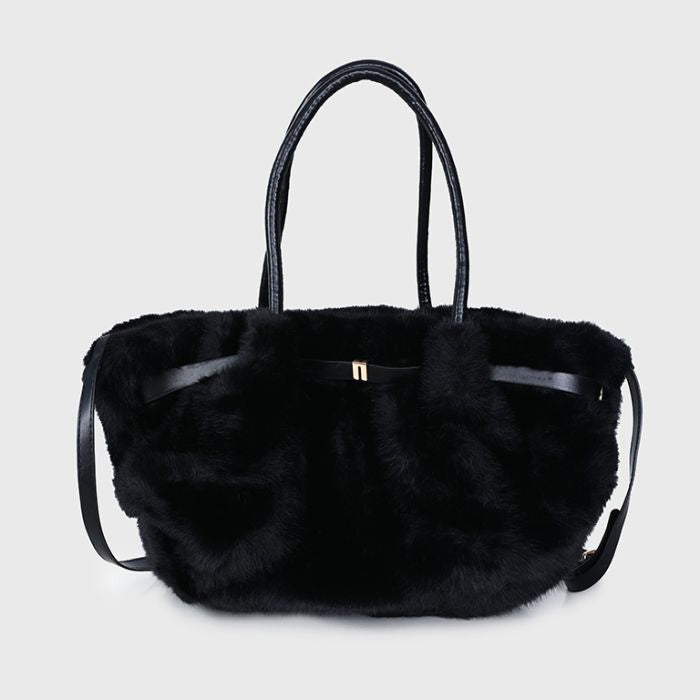 Ronan black | tas