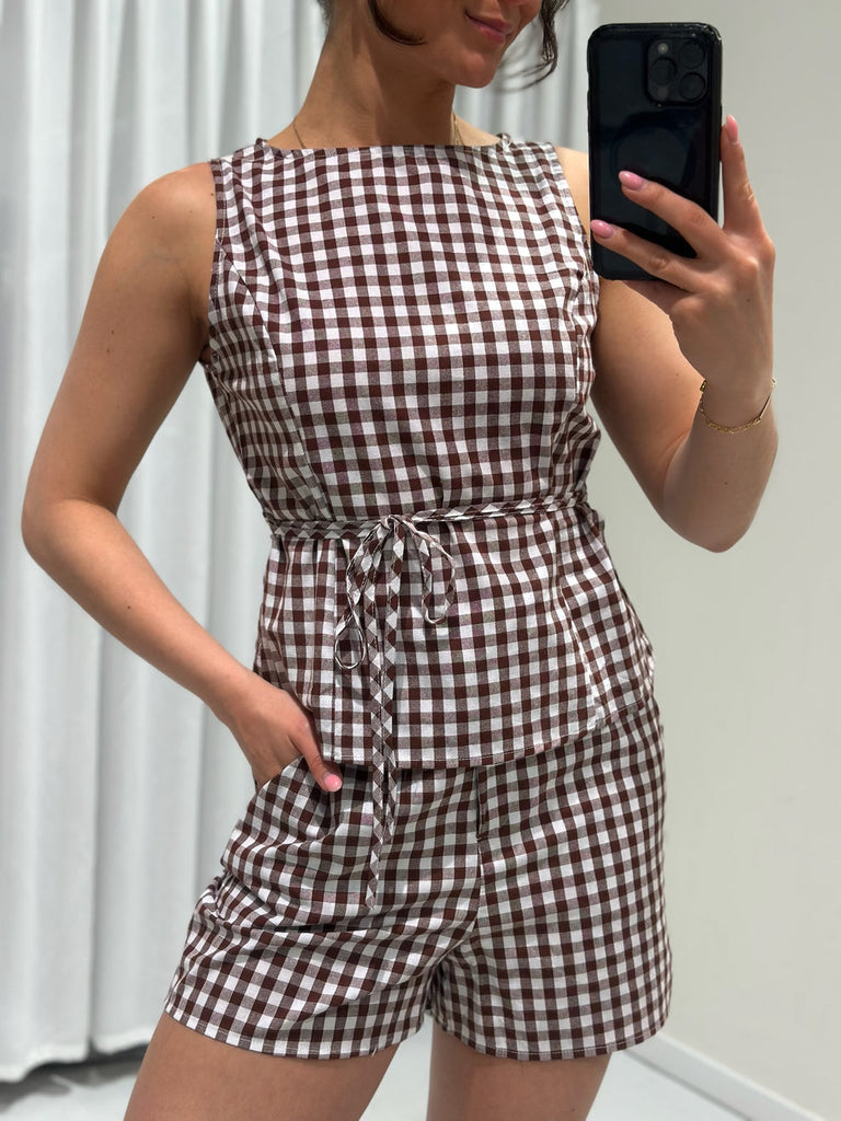 Sara | Set